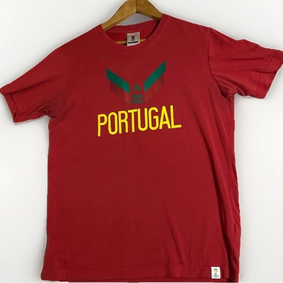 Adidas FIFA World Cup Portugal Mens T-Shirt Size S Red Soccer Football Tee - Picture 1 of 7